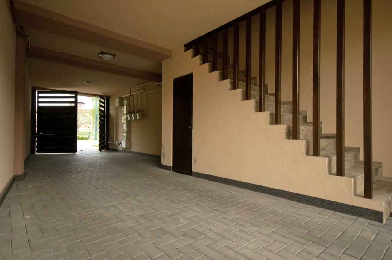 Royal Residence Apartments غيولا المظهر الخارجي الصورة